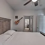 Modern Nashville Condo 7 Mi To Downtown!