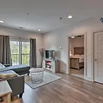 Modern Condo: 7 Mi To Downtown! * Nashville