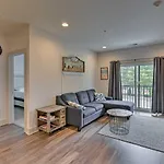 Modern Condo: 7 Mi To Downtown! *