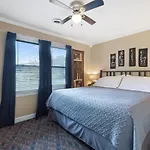 Brenda Lee History 2br Pool Hot Tub Apartment