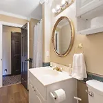 Apartment Brenda Lee History 2br Pool Hot Tub