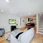 Watkins Park Getaway B Holiday home *