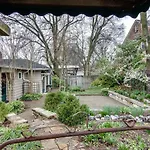 Holiday home Little House -
