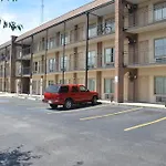 Knights - Downtown Hotel 2*