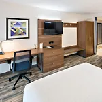 Express & - Metrocenter Downtown By Ihg Nashville