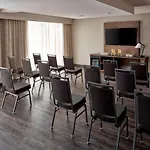 Sonesta Airport 4*