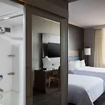 Sonesta Airport Hotel