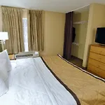 Hotel Extended America - - Airport - Music