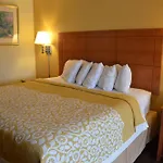 Days By Wyndham Airport East 2*