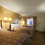 Days By Wyndham Airport East Hotel 2*