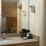 Days By Wyndham Airport East 2*