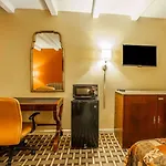 Rodeway Inn Nashville Airport