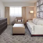 Hotel Doubletree By Hilton Airport