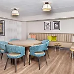 Doubletree By Hilton Airport Hotel