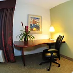 Hampton & Nashville-airport Hotel