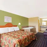 Days By Wyndham Downtown-nashville West Trinity Lane Hotel 2*