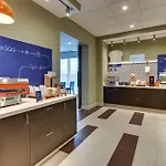 Hotel Express & - Metrocenter Downtown By Ihg