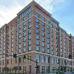 Hampton Inn & Suites Nashville Downtown Capitol View, Tn