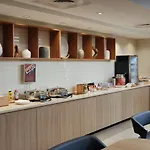 Hotel Springhill Metrocenter 3*