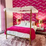 Holiday home Dolly's Delight - Boutique Bliss Mins From Broadway *