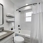Apartment Abode - Germantown