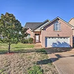 Charming Nashville Home About 6 Mi To Downtown!