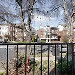 Music Row Nashville King Beds Keyless Entry