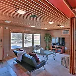 Roomy Nashville Getaway On Percy Priest Lake!