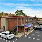 Americas Value Near Downtown