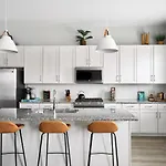 Two Rooftops Spacious Luxury With Private Parking In East Nash