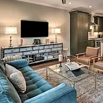 Tasteful Nashville Townhome Less Than 2 Miles To Music Row