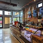 The Vinyl At Music Row - Garden