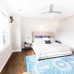 Modern Luxury Rooftop Deck, 3 Mi To Downtown