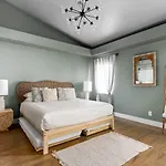 Farmhouse Vibe On Centennial W Garage And Billiards