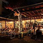 5 Points Retreat In East Walk To Restaurants Bars And Music Apartment