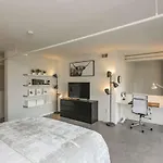 Holiday home Luxe + Modern Johnny Cash Inspired Executive