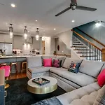Close To The Gulch - Book Today