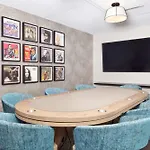 Doubletree By Hilton Airport 3*