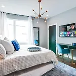 The King Of Rock Experience 13 Beds & Rooftop W City View