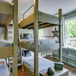 Nashvegas - 12 Beds Booking Fast