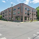 Apartment Chic And Cozy Designer 3 Miles To Downtown Nashville