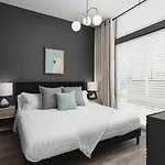 Chic East Nash - Walk To Restaurants Bars And Music Apartment