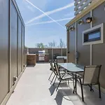 Keys & Canvas East I Rooftop Hot Tub I 5 Mi To Broadway