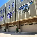 The Painted Muse I Stylish 3Br With Rooftop Hot Tub In East Nashville