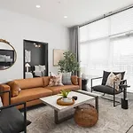 Modern Comfort Only 2 Mile To Downtown Broadway Apartment