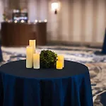 Sonesta Airport Hotel
