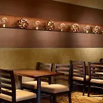 Sonesta Airport Hotel 4*