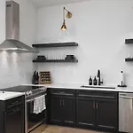 Near Downtown Broadway & Stadium - Free Parking *