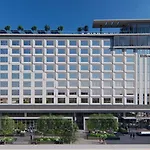 Hilton Bna Airport Terminal 4*