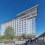 Hilton Bna Airport Terminal Hotel 4*